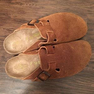 Birkenstock clogs euc size 7